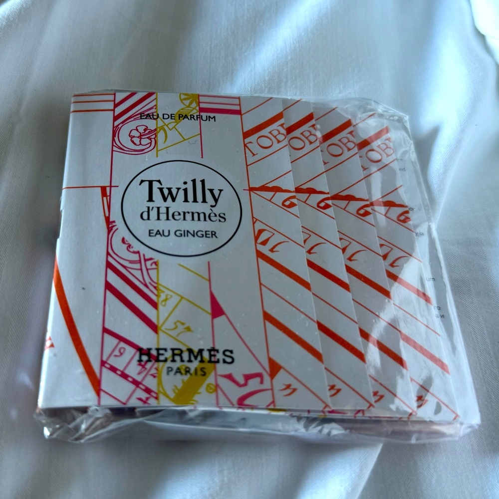 HERMES Twilly d'Hermès Eau Ginger Eaude parfum 2ml *4=8 mL;full size  30ml :105$